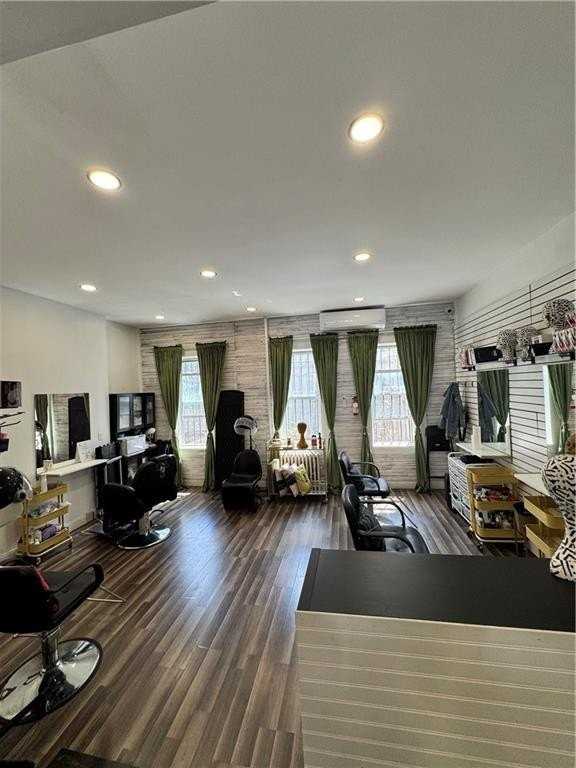 2534 Pitkin Ave - Photo 3 of 9