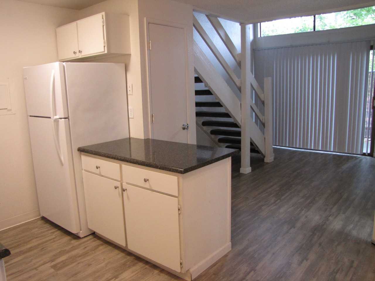 Cedar Tree Apartments - Photo 3 of 11