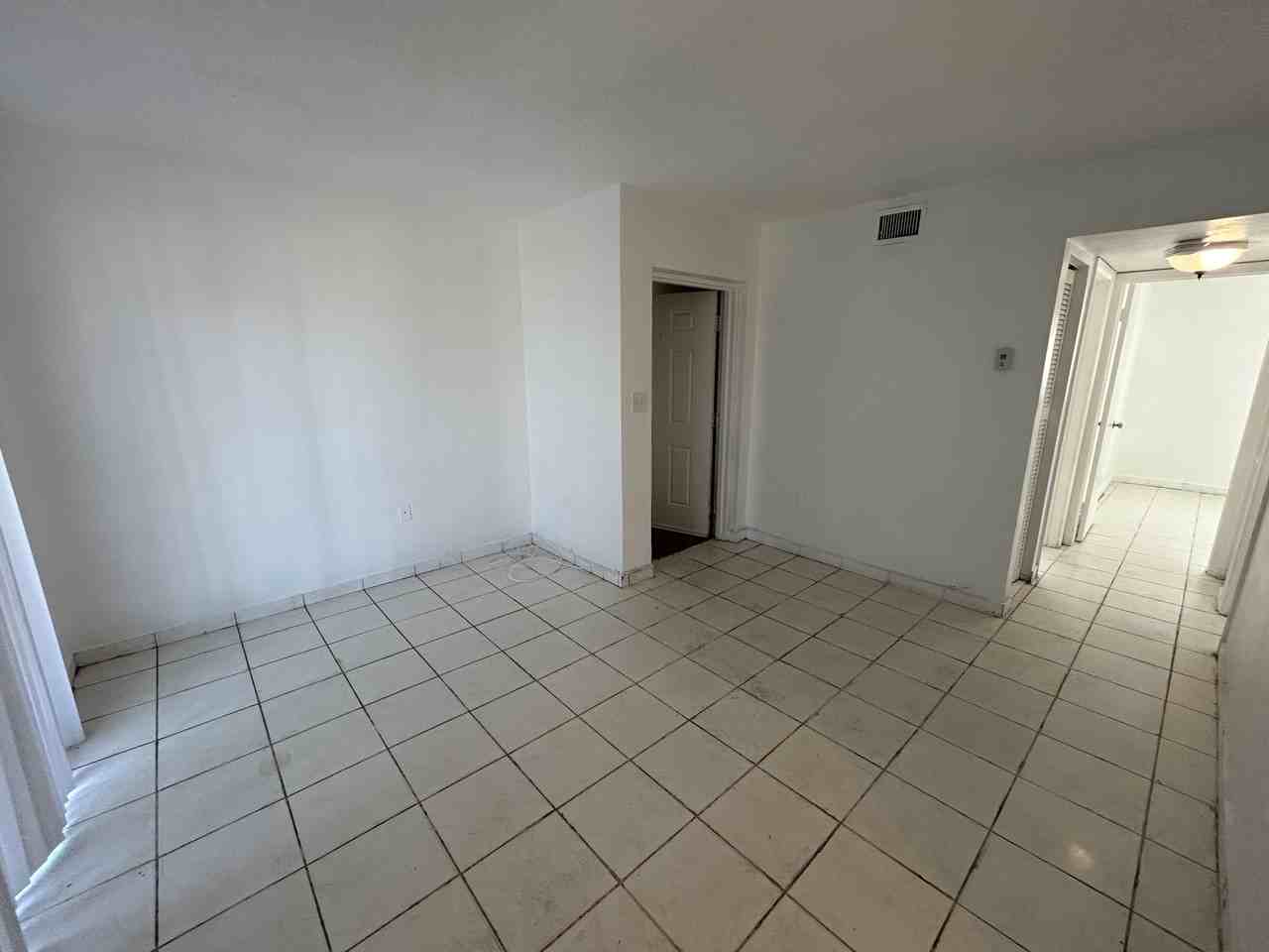 1126 SW 3rd Street - Photo 7 of 18