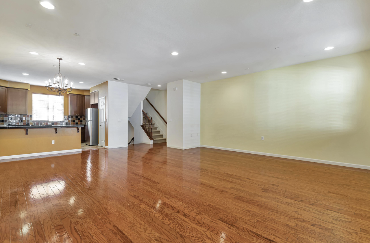 484 Valley Oak Terrace - Photo 4 of 42