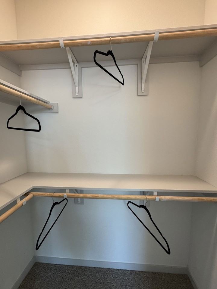 1300 Southeast Pkwy #817 - Photo 7 of 8