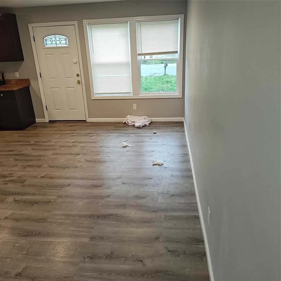 520 Bourdois Ave - Photo 3 of 10