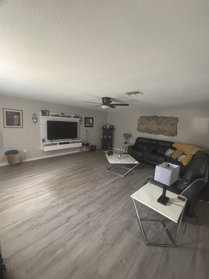 Liberto Rd - Photo 2 of 11