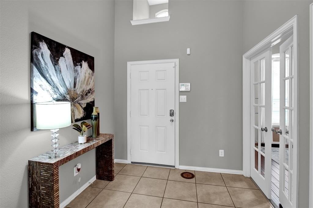 3201 Barkwood Dr - Photo 7 of 29