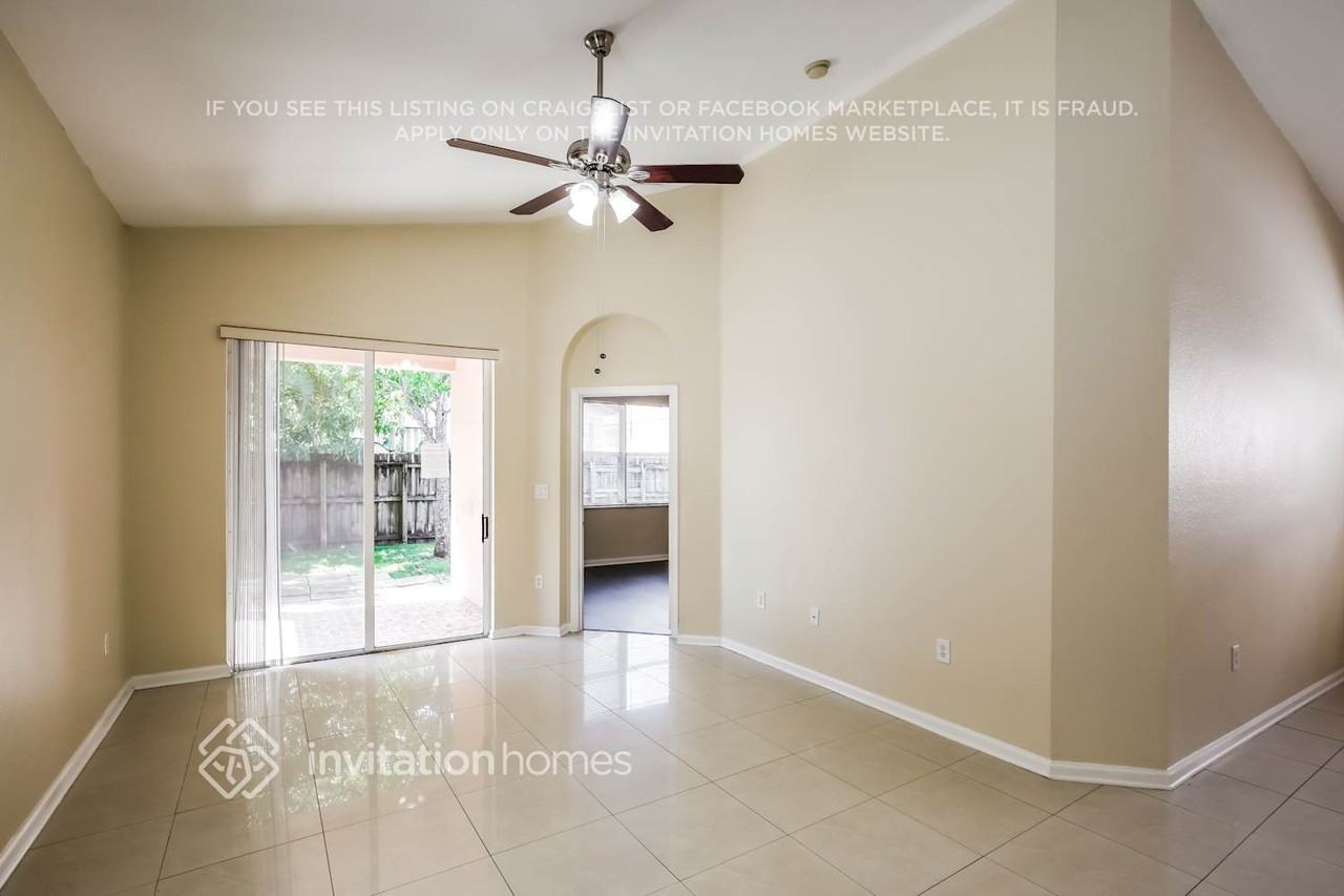2150 Ne 37th Rd - Photo 4 of 17