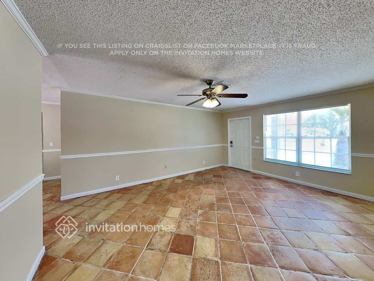 3635 N Mountain Dr - Photo 3 of 17