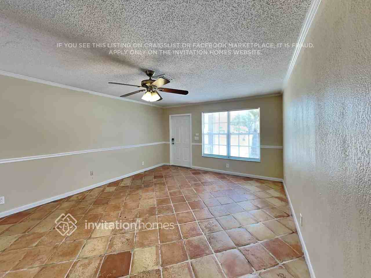 3635 N Mountain Dr - Photo 5 of 17
