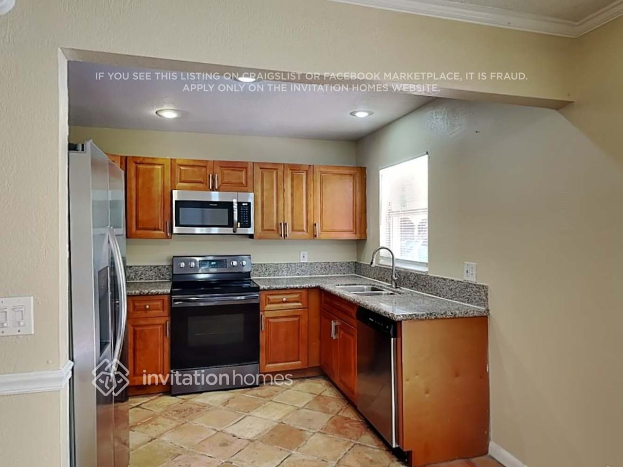 3635 N Mountain Dr - Photo 6 of 17