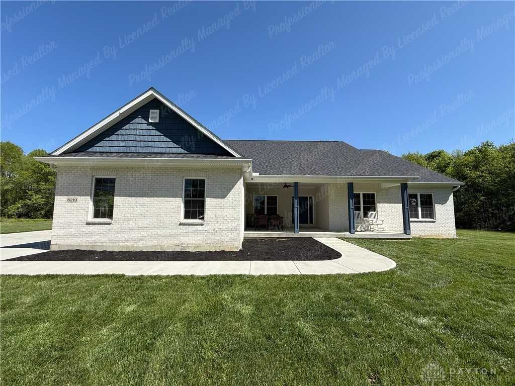 8219 Wind Dancer Dr - Photo 4 of 50