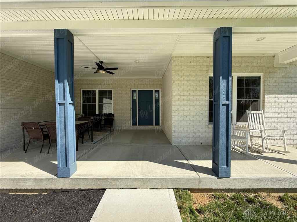 8219 Wind Dancer Dr - Photo 5 of 50