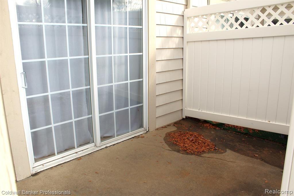 2104 TRAILWAY 2 - Photo 2 of 18