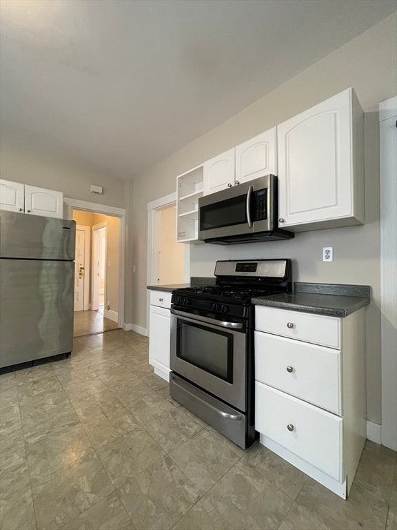 100 Lonsdale St - Photo 5 of 18