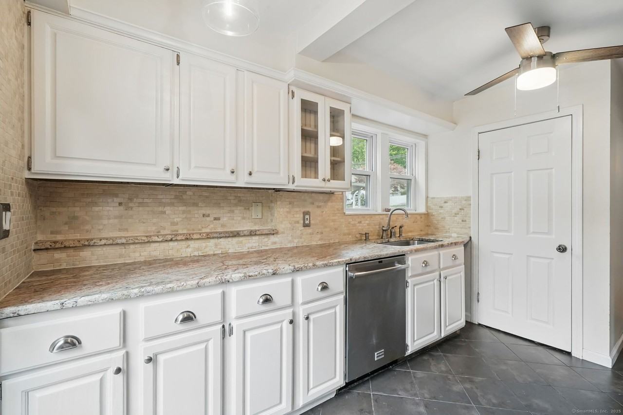 46 Wooster St - Photo 5 of 37