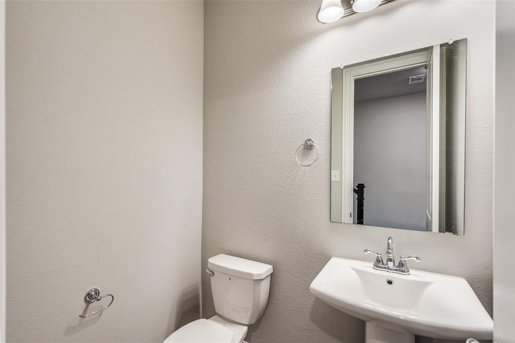 517 Sequoia St - Photo 7 of 29