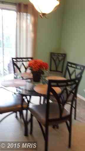 812 Indian Head Ave - Photo 3 of 9