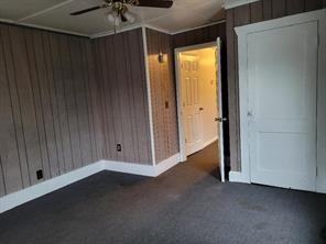 44 Orange Ave - Photo 4 of 9