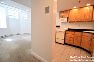 107 Queensberry St #B - Photo 1 of 1