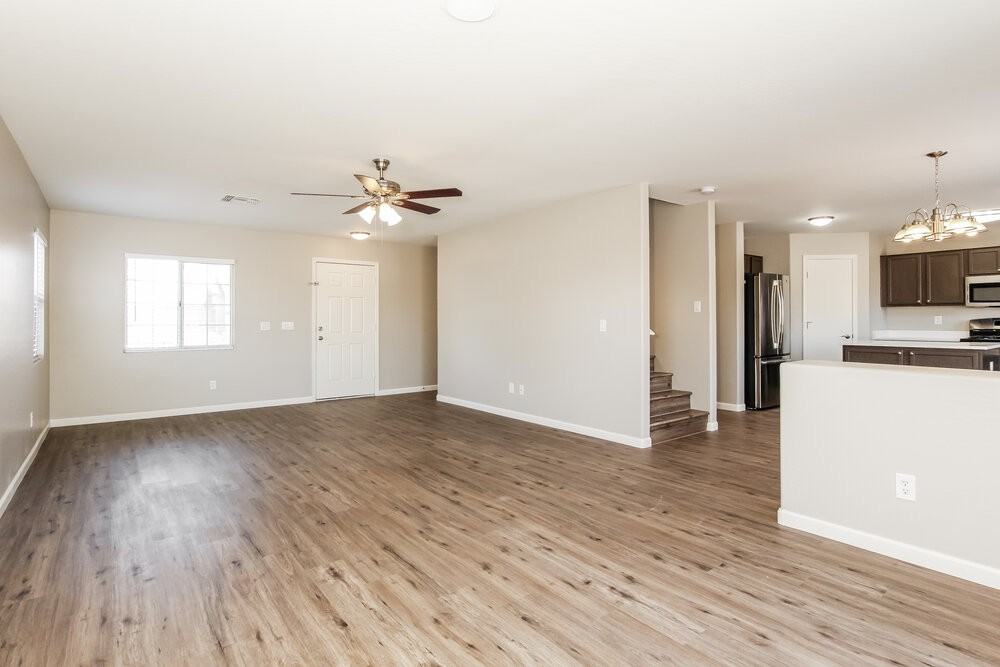 12602 W Windrose Dr - Photo 5 of 17