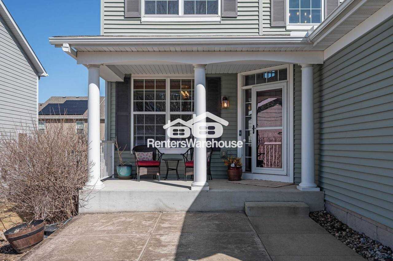 1490 Pembroke Pass - Photo 3 of 41