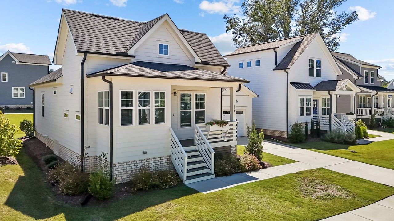 118 Cottage Way - Photo 2 of 28