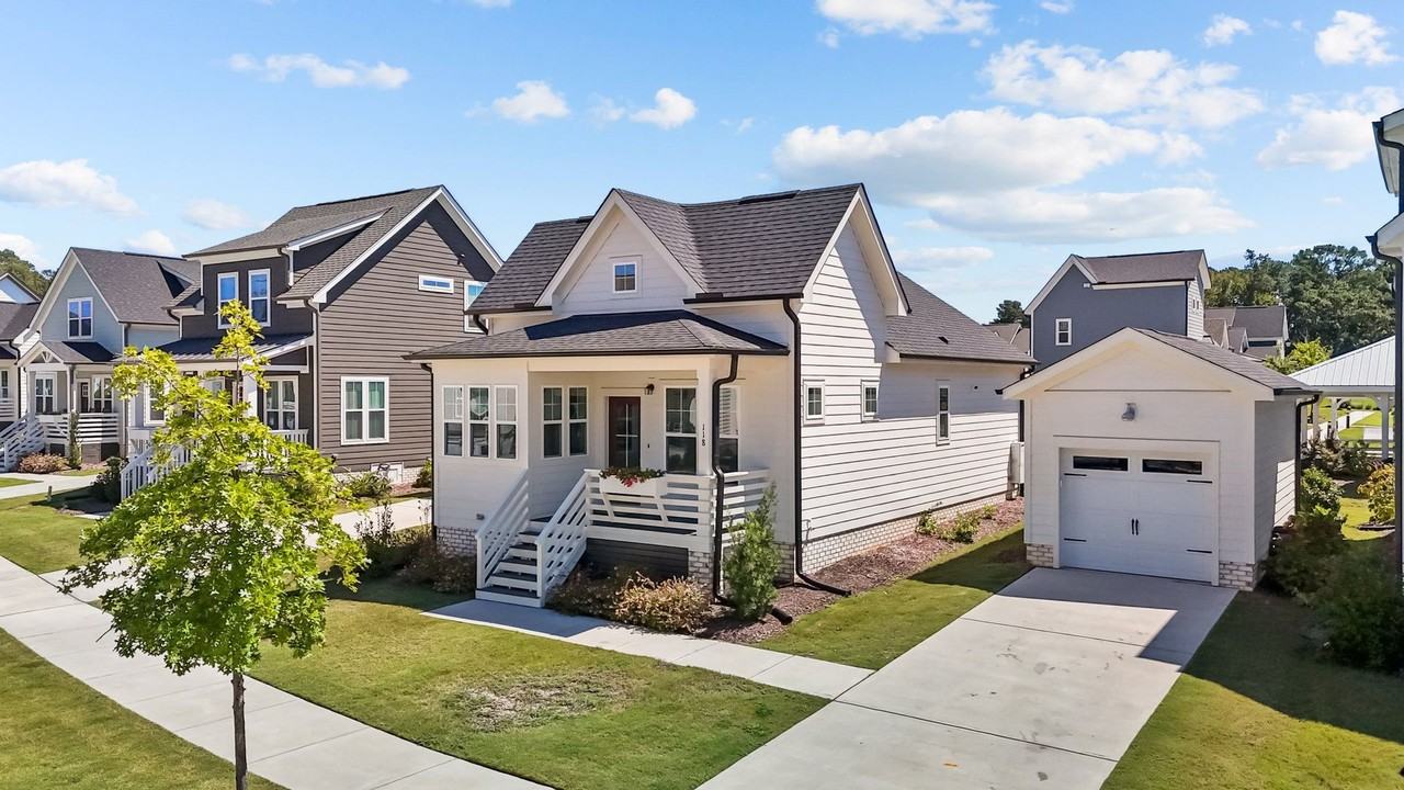118 Cottage Way - Photo 3 of 28
