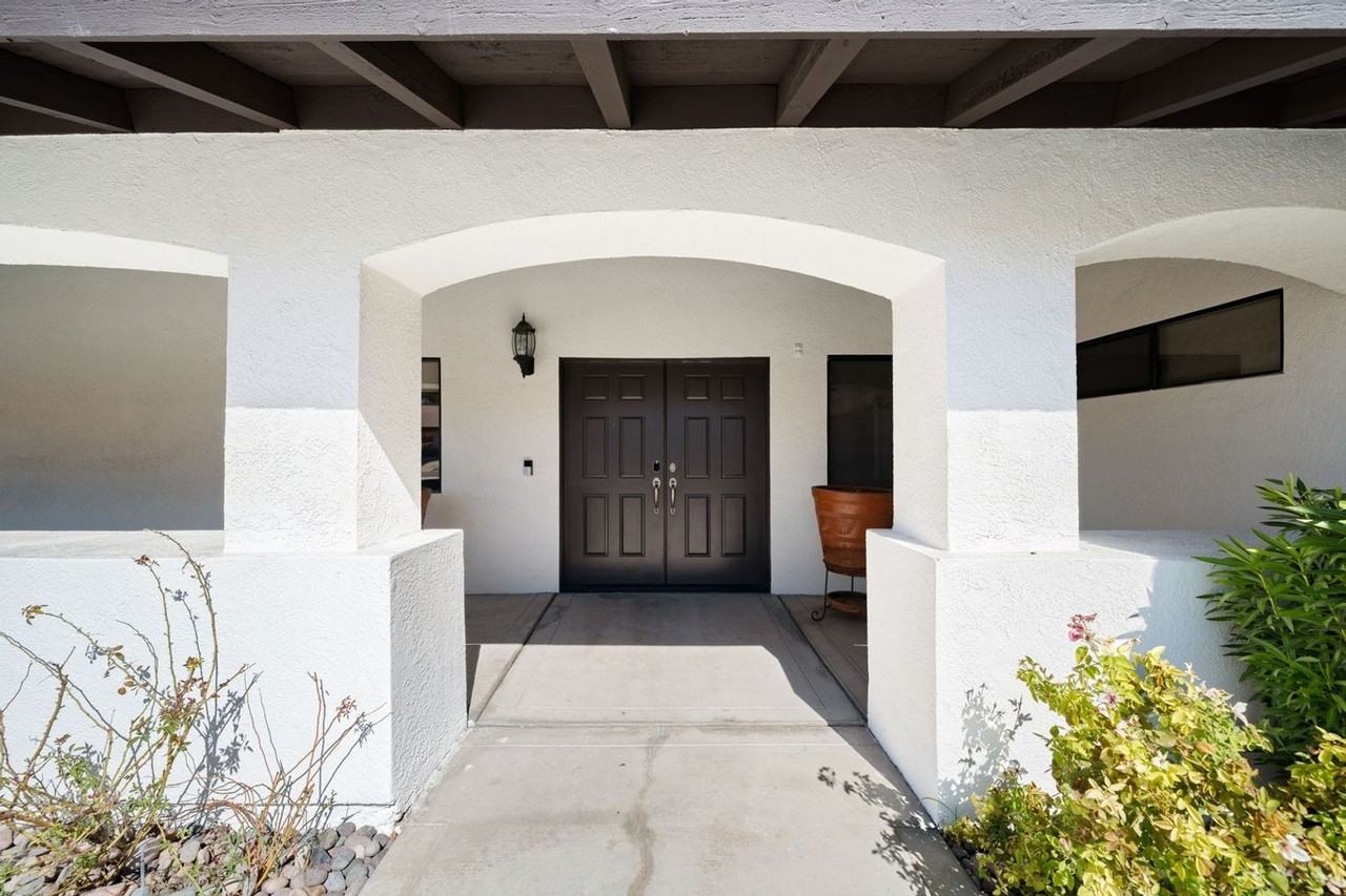 74830 Waring Court - Photo 2 of 28