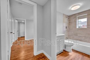 546 55th St #B - Photo 1 of 1