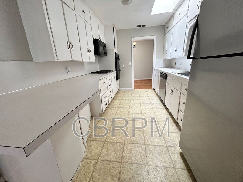 3818 32nd Street - Photo 2 of 11