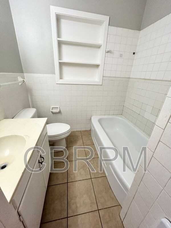 3818 32nd Street - Photo 7 of 11