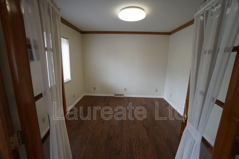 1240 Jefferson Ave - Photo 3 of 28
