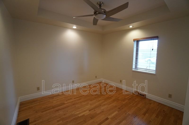 1240 Jefferson Ave - Photo 7 of 28