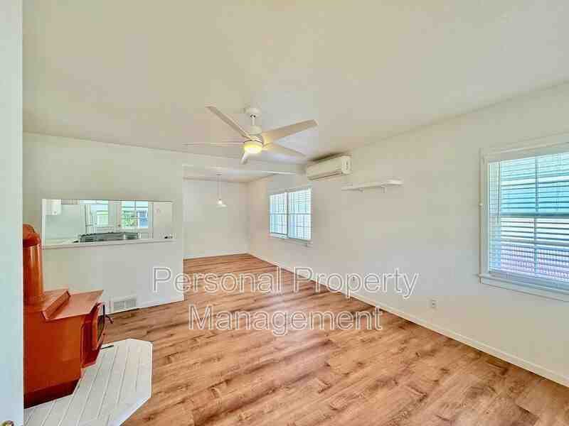 2907 E 29th St - Photo 3 of 13