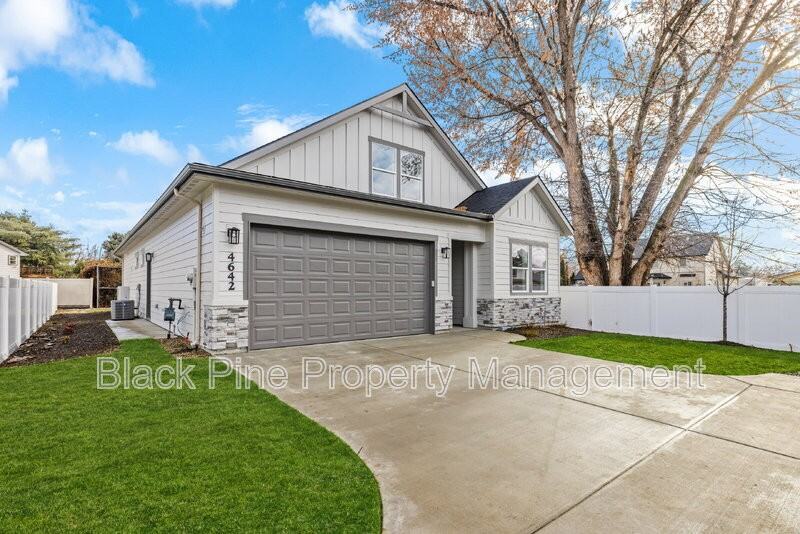 4642 N Maple Grove Rd #A - Photo 2 of 38