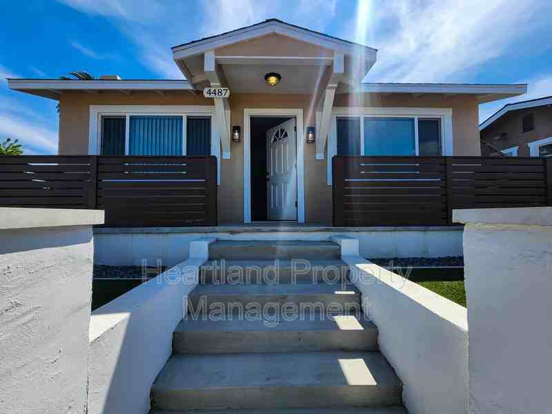 4487 Landis St - Photo 2 of 13