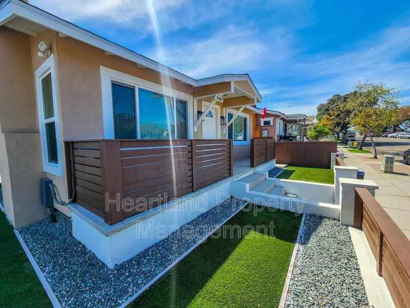 4487 Landis St - Photo 3 of 13