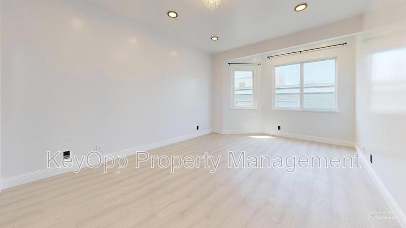 711 La Playa St - Photo 2 of 36