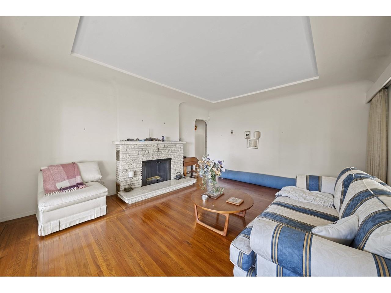14862 Thrift Avenue - Photo 4 of 20