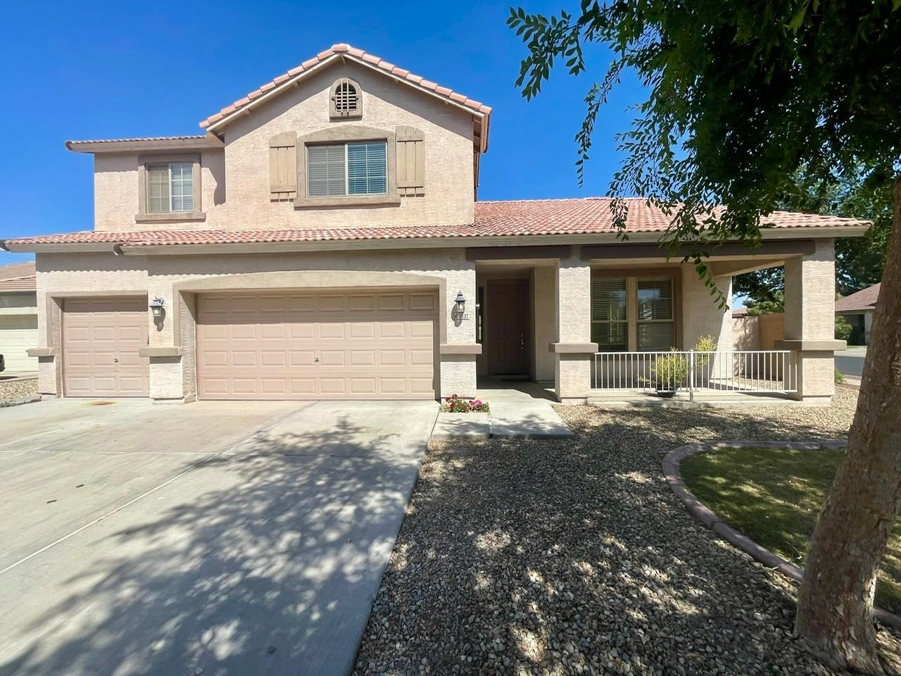 2837 N 104th Ave - Photo 3 of 45