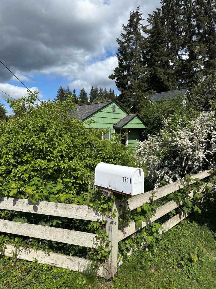 1711 Stevens St - Photo 3 of 11