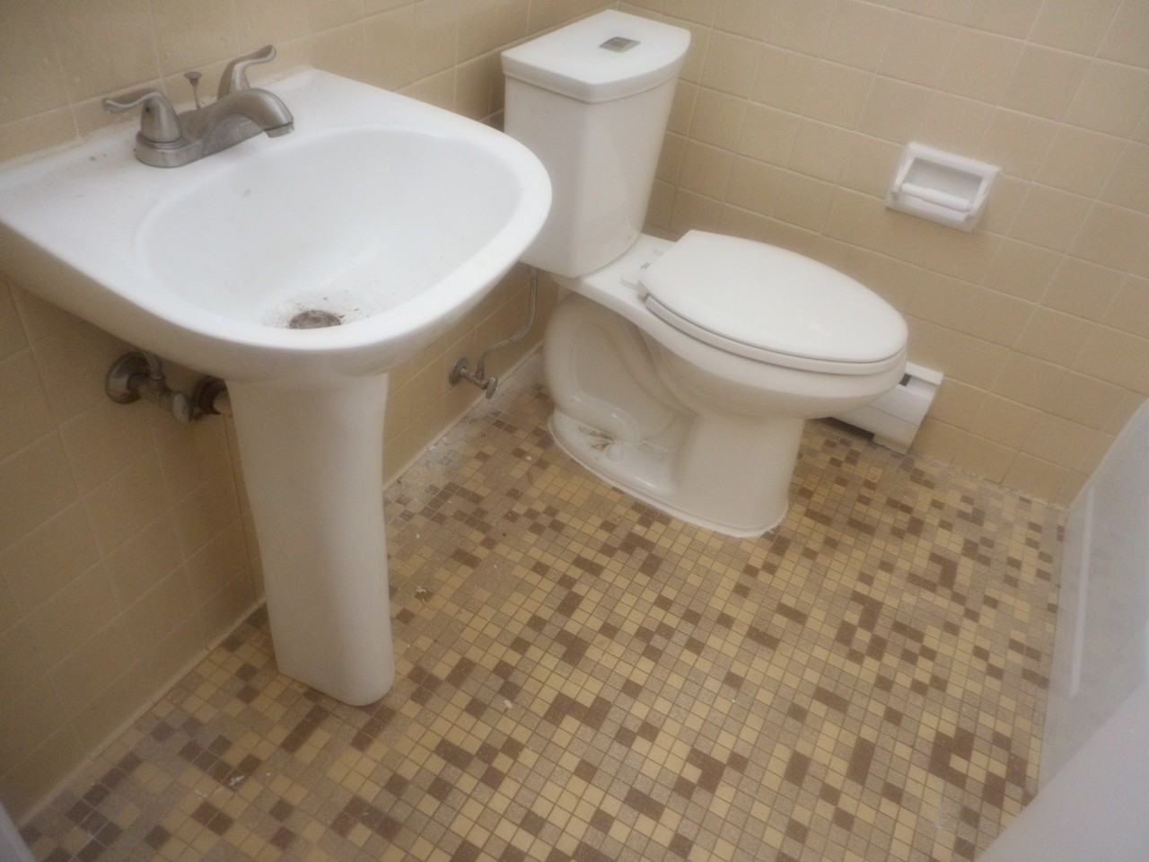 725 Wayzata Blvd E - Photo 5 of 5