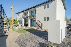 featured image of 715 N 12th Ave