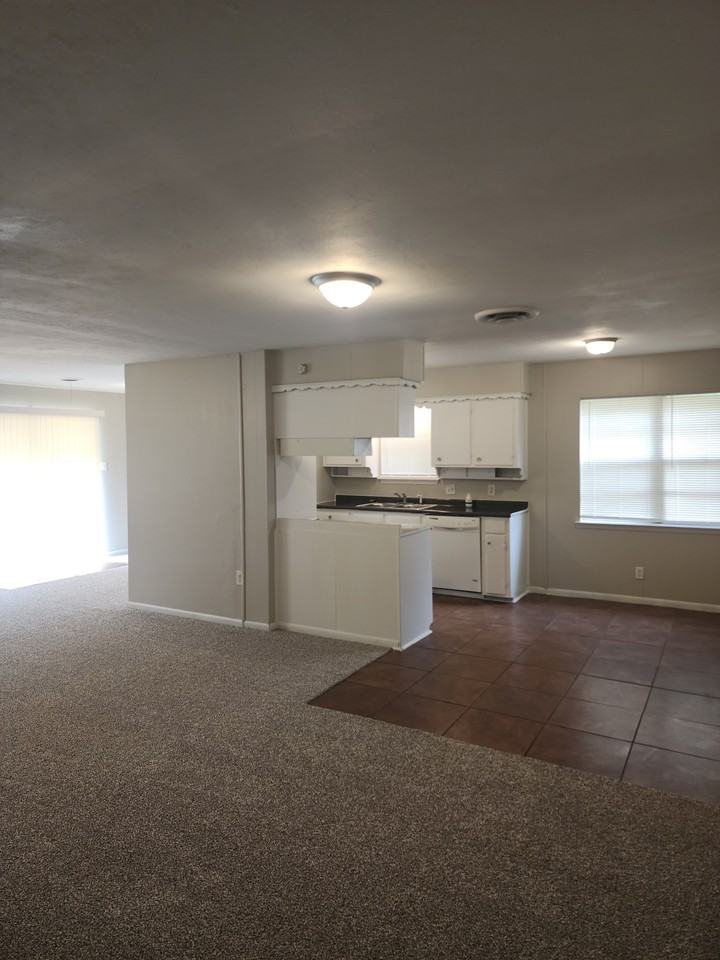 316 Steeple Ridge Rd - Photo 3 of 32