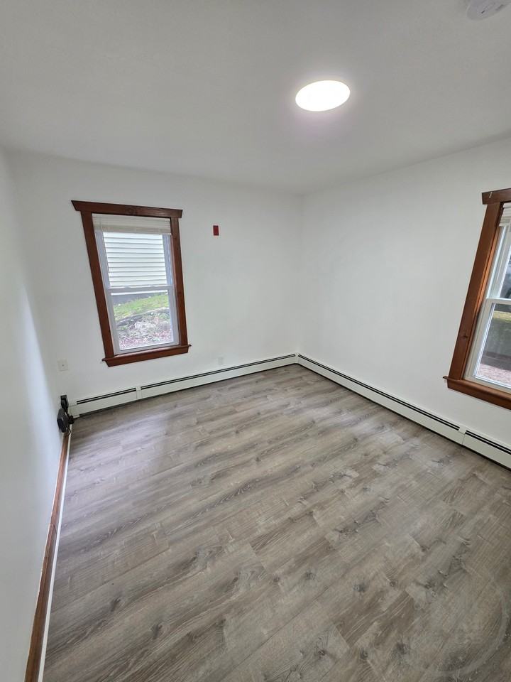 87 Manville Rd - Photo 4 of 25