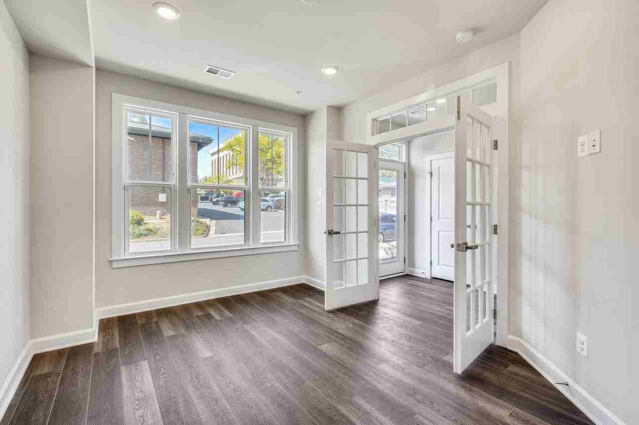 103 Pleasant St Nw - Photo 6 of 40
