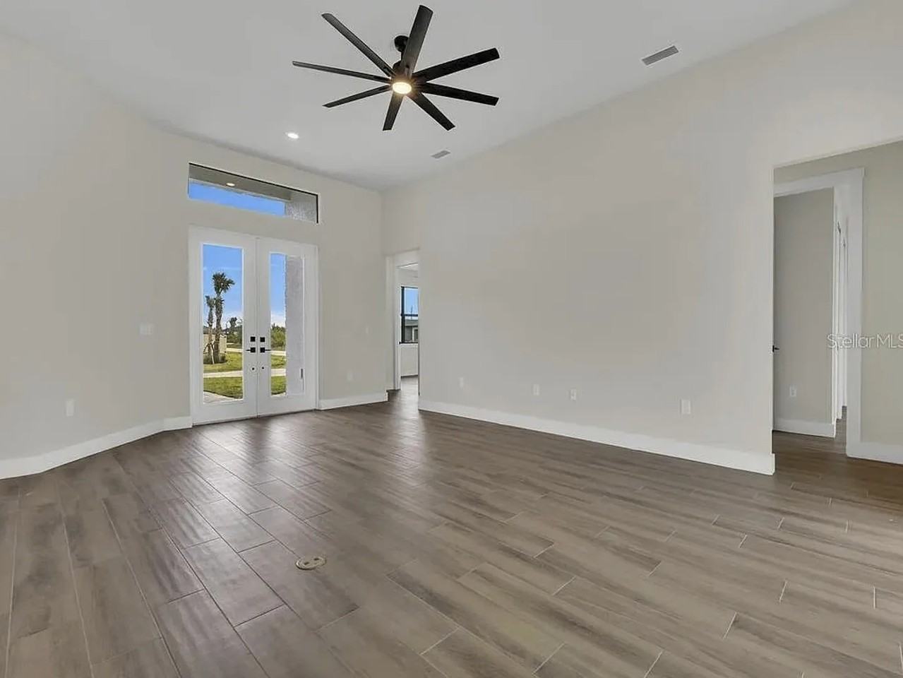 13575 Abutilon Ln - Photo 5 of 25