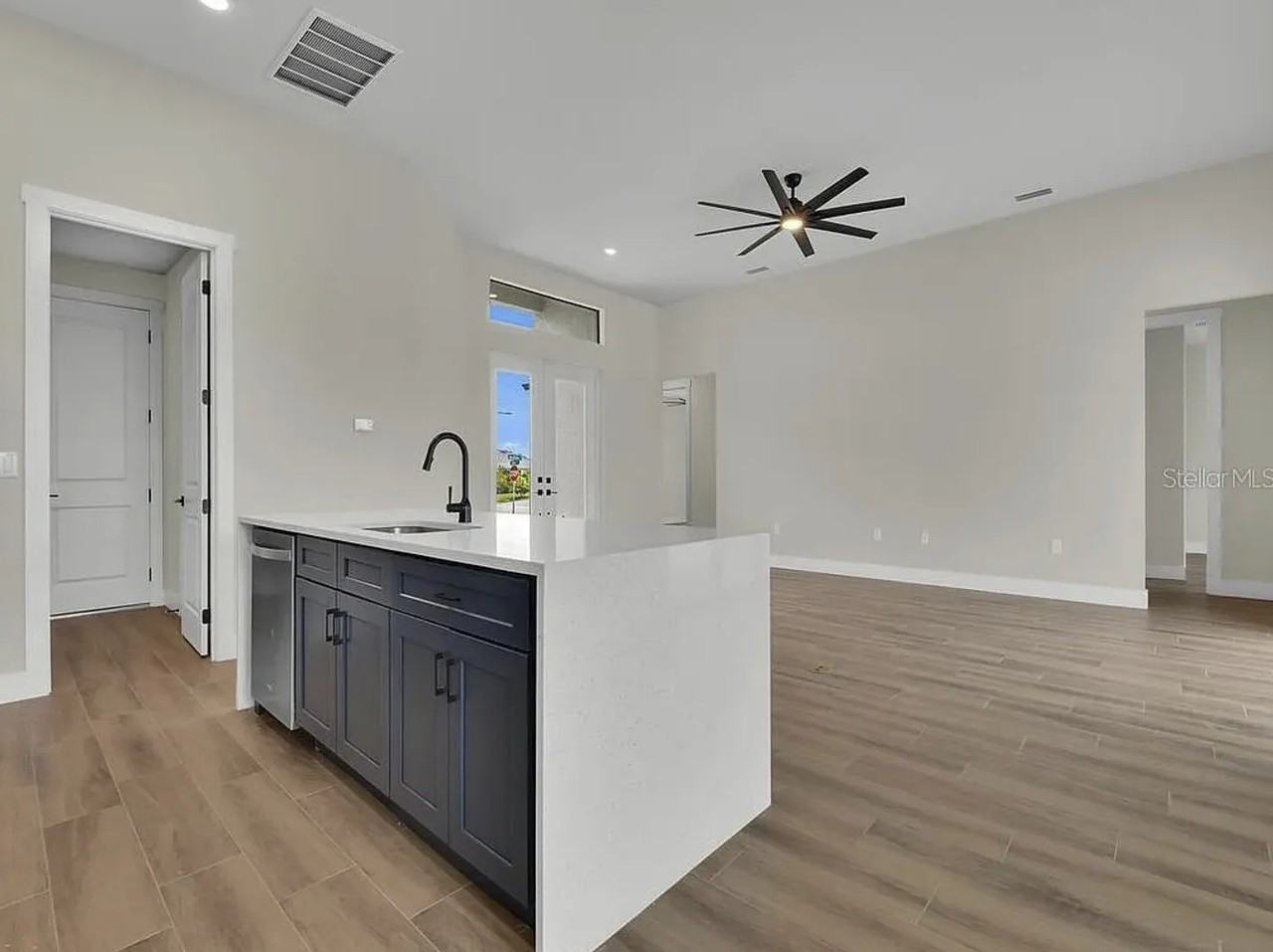13575 Abutilon Ln - Photo 6 of 25