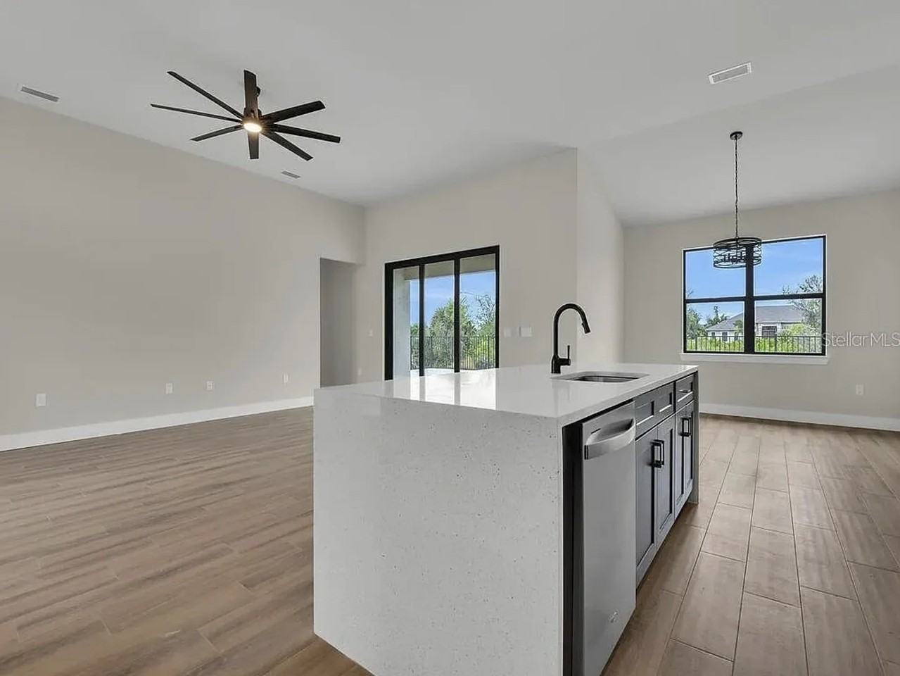 13575 Abutilon Ln - Photo 7 of 25