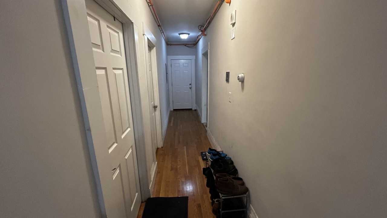 3147 Washington St #2 - Photo 4 of 9