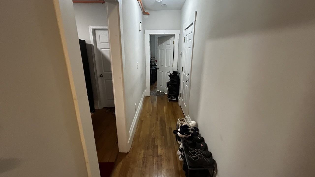 3147 Washington St #2 - Photo 5 of 9