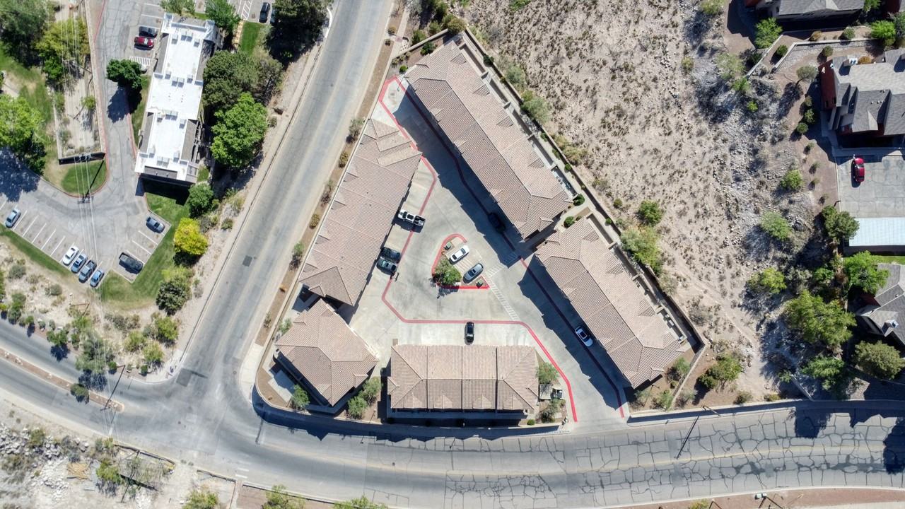 5501 N Stanton St #10 - Photo 5 of 30